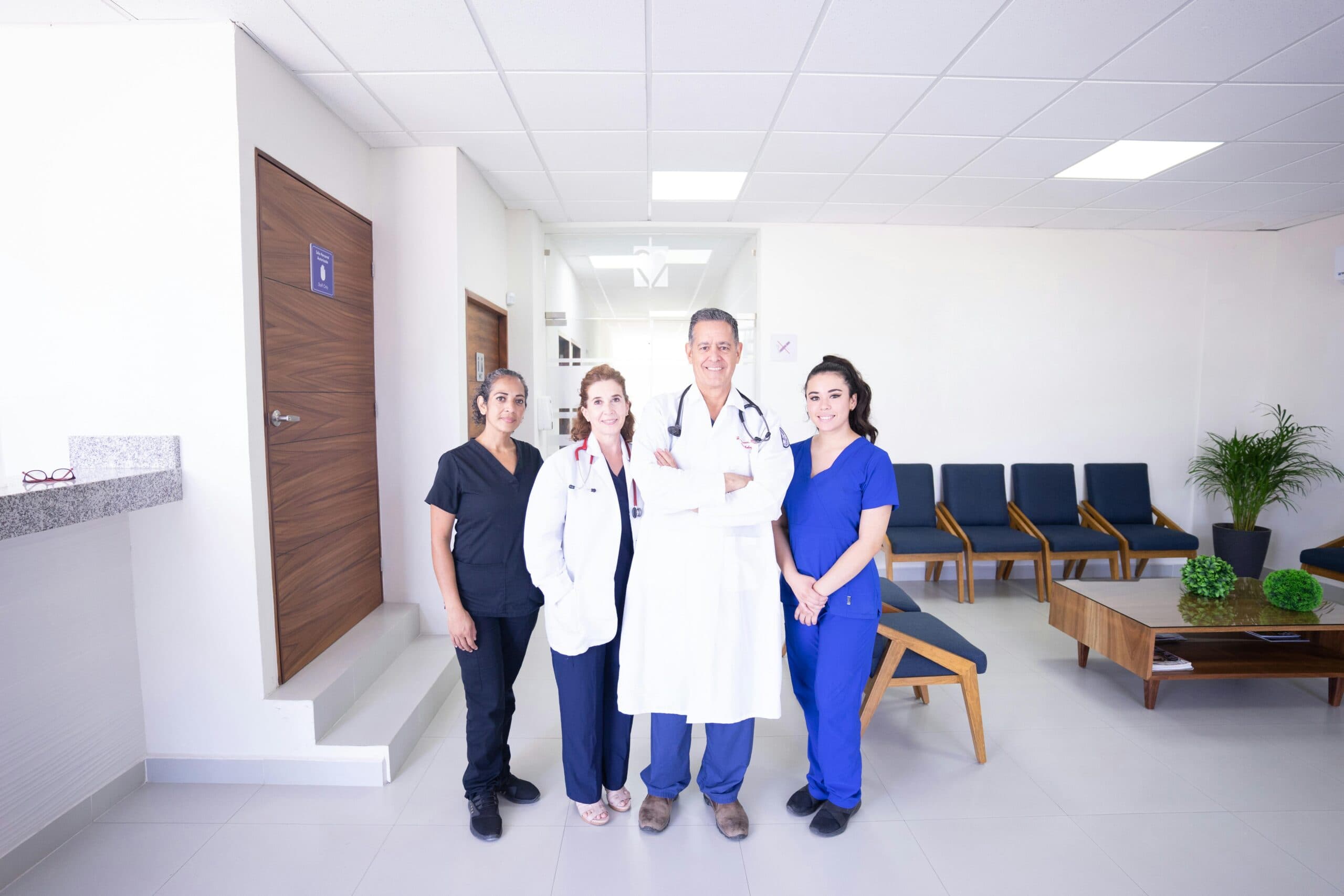 Equipo de profesionales de salud